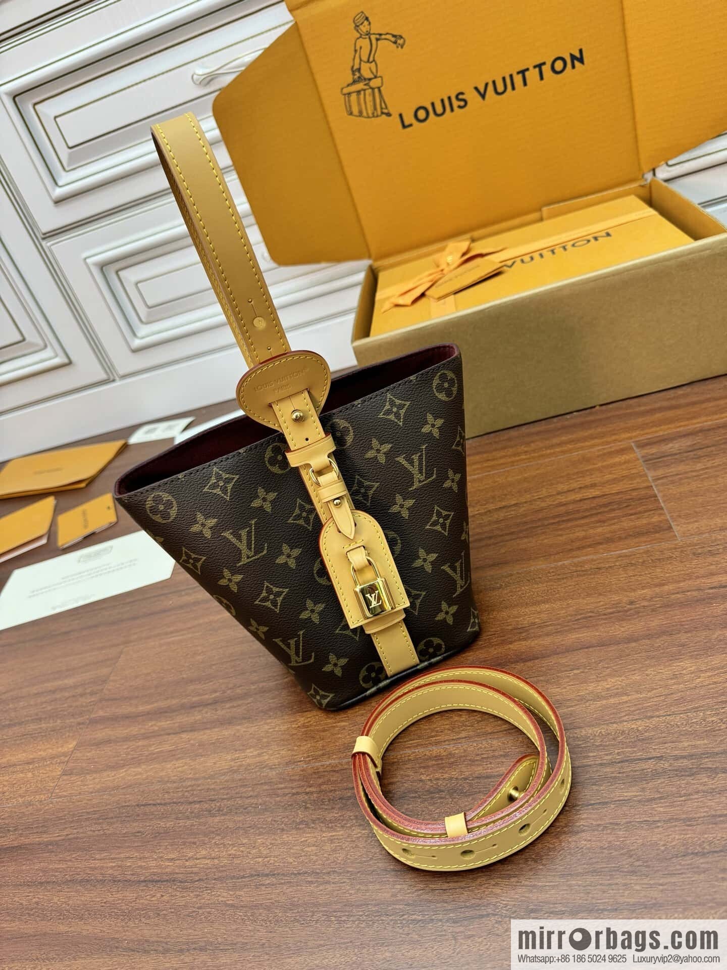 LV M12925 NEW All In BB