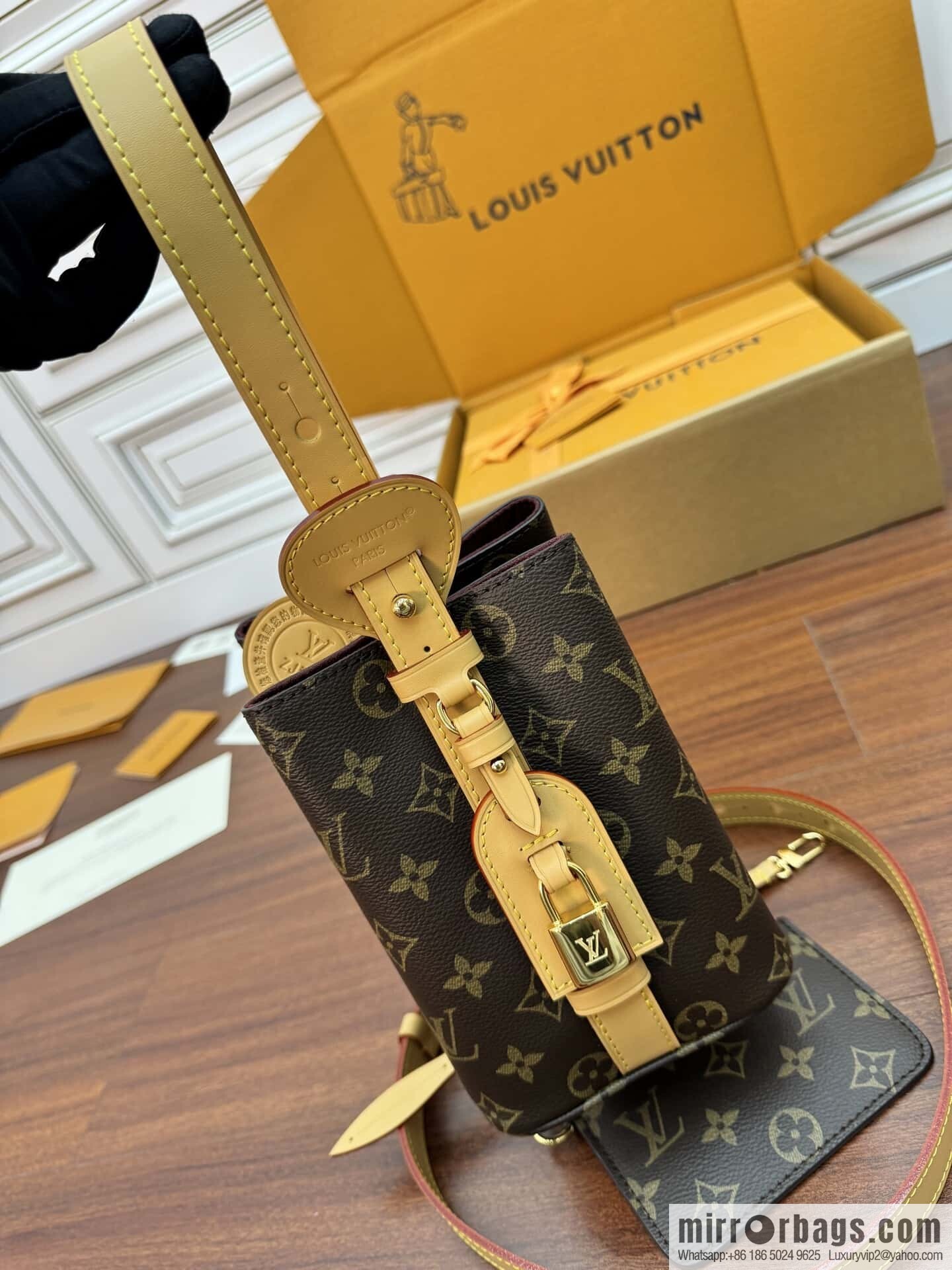 LV M12925 NEW All In BB