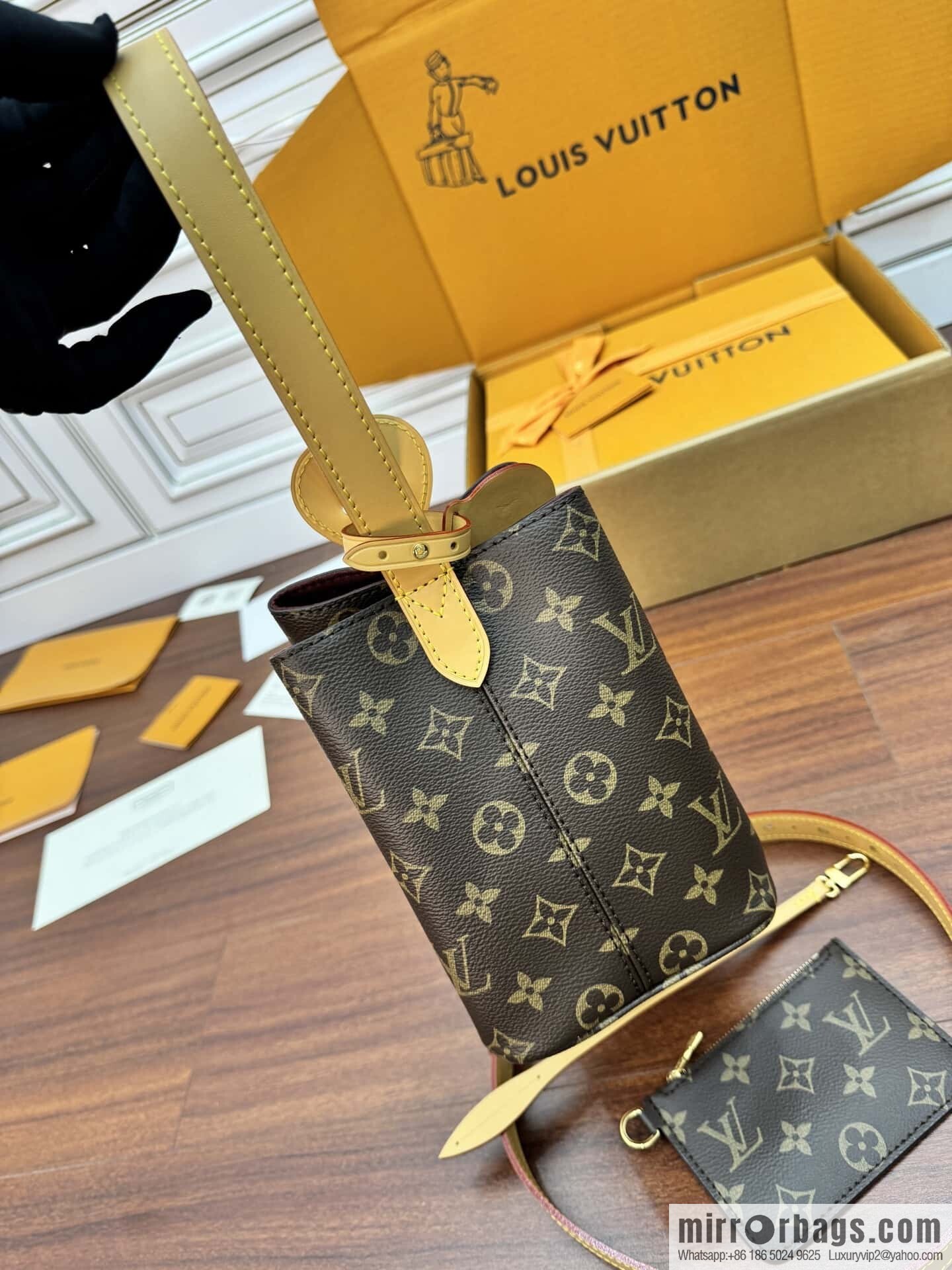 LV M12925 NEW All In BB