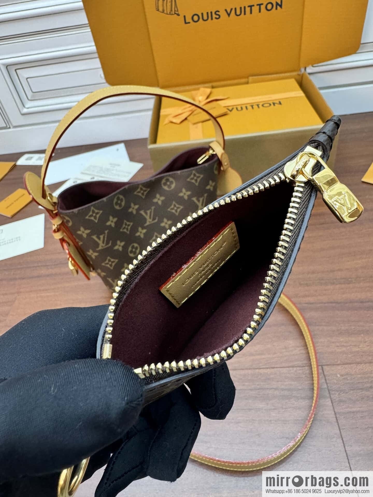 LV M12925 NEW All In BB