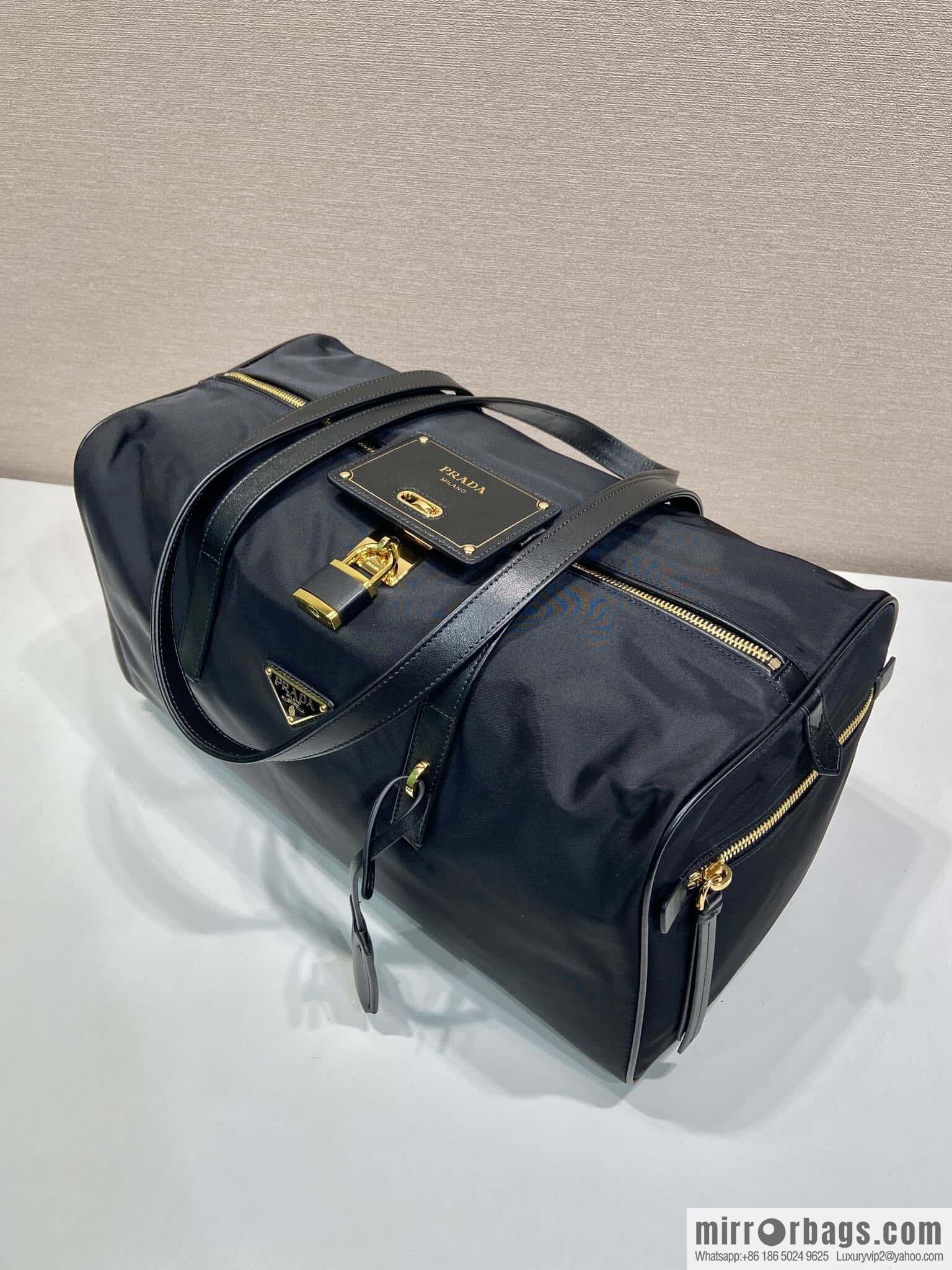PRADA 🎉 new travel bag 🎉 1BB135🎊🎊