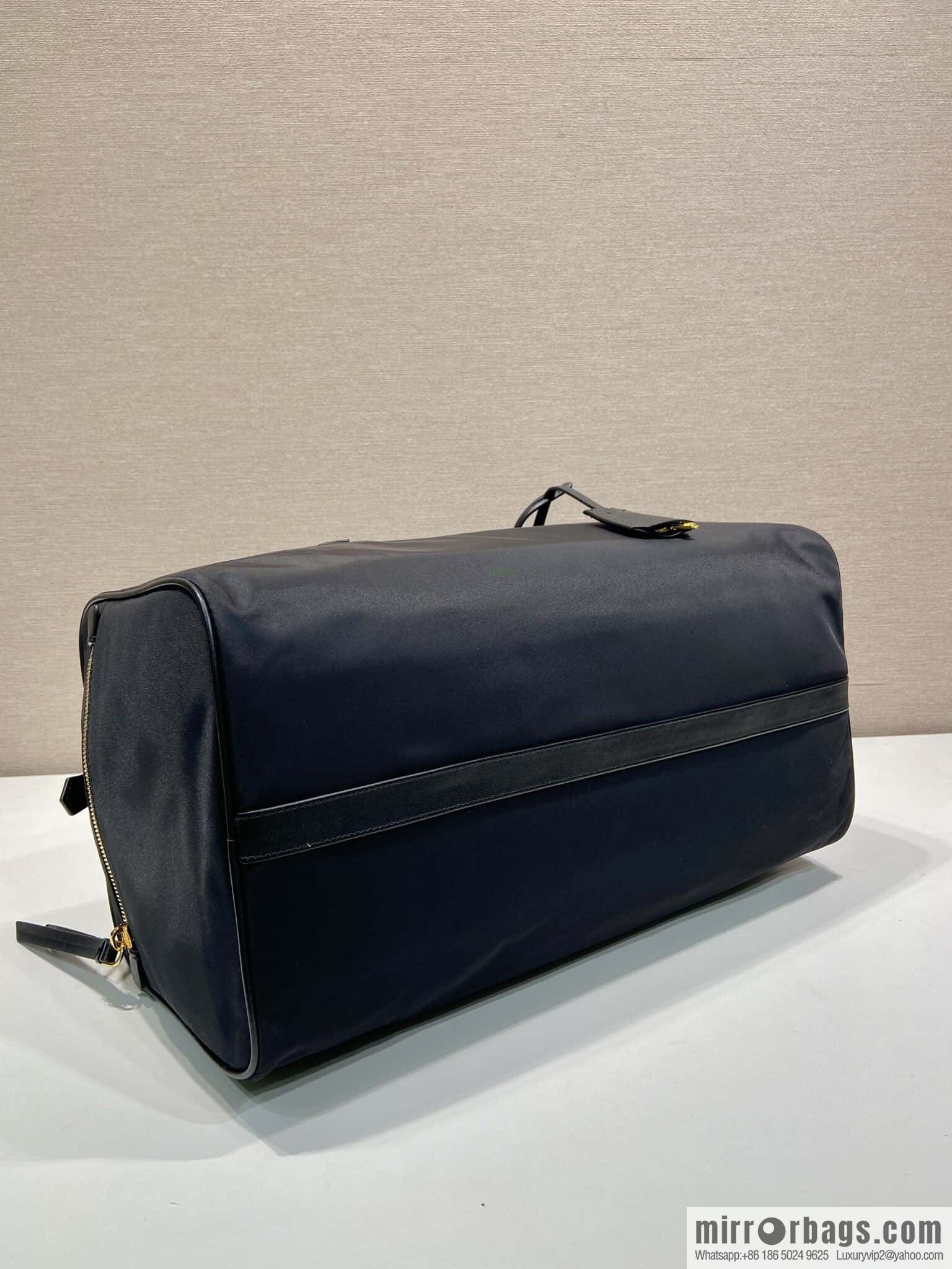 PRADA 🎉 new travel bag 🎉 1BB135🎊🎊