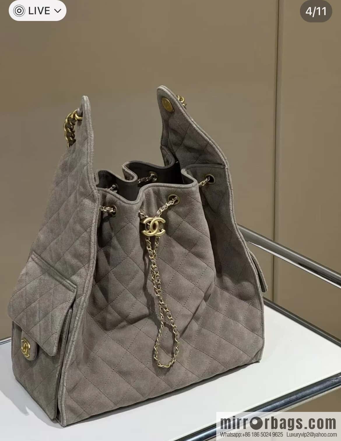 𝐂𝐡𝐚𝐧𝐞𝐥 𝟐𝟓𝐜 Grey Suede Drawstring Bucket Bag, Large 🌟 AS5311