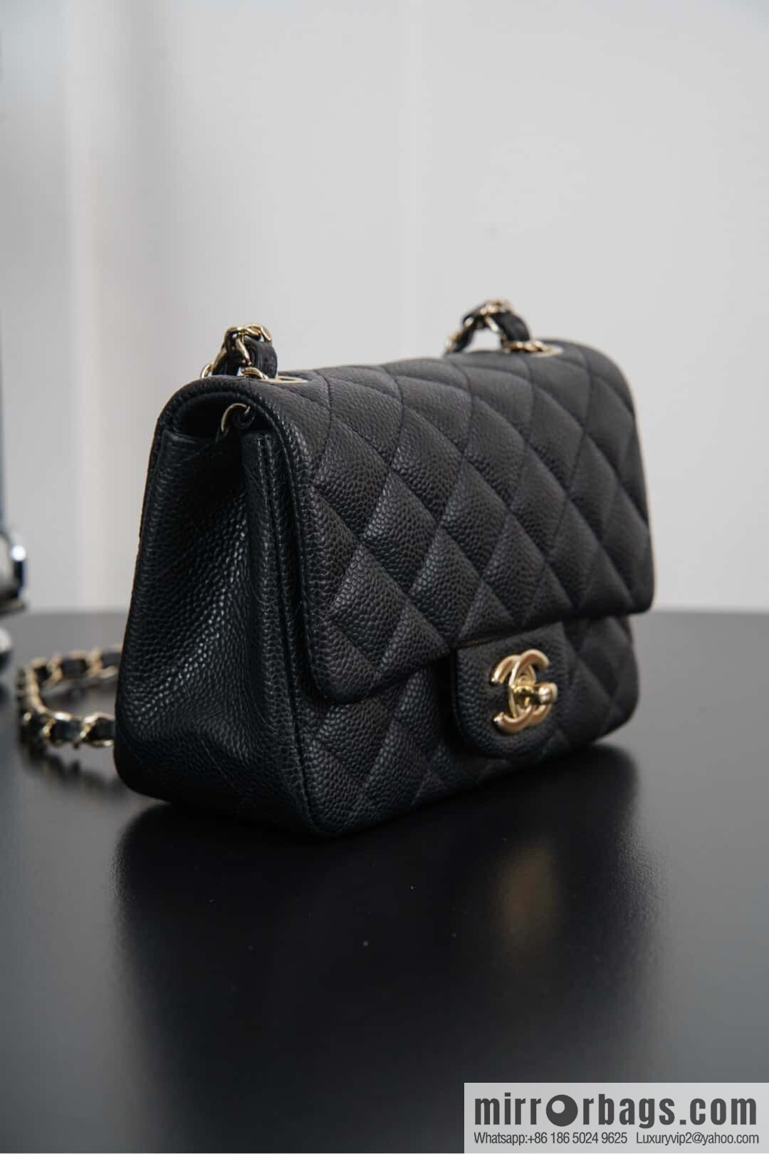 𝗖𝗹𝗮𝘀𝘀𝗶𝗰 𝗙𝗹𝗮𝗽 | genuine skin lychee pattern, Fatty Fang, black gold 🖤 A01115