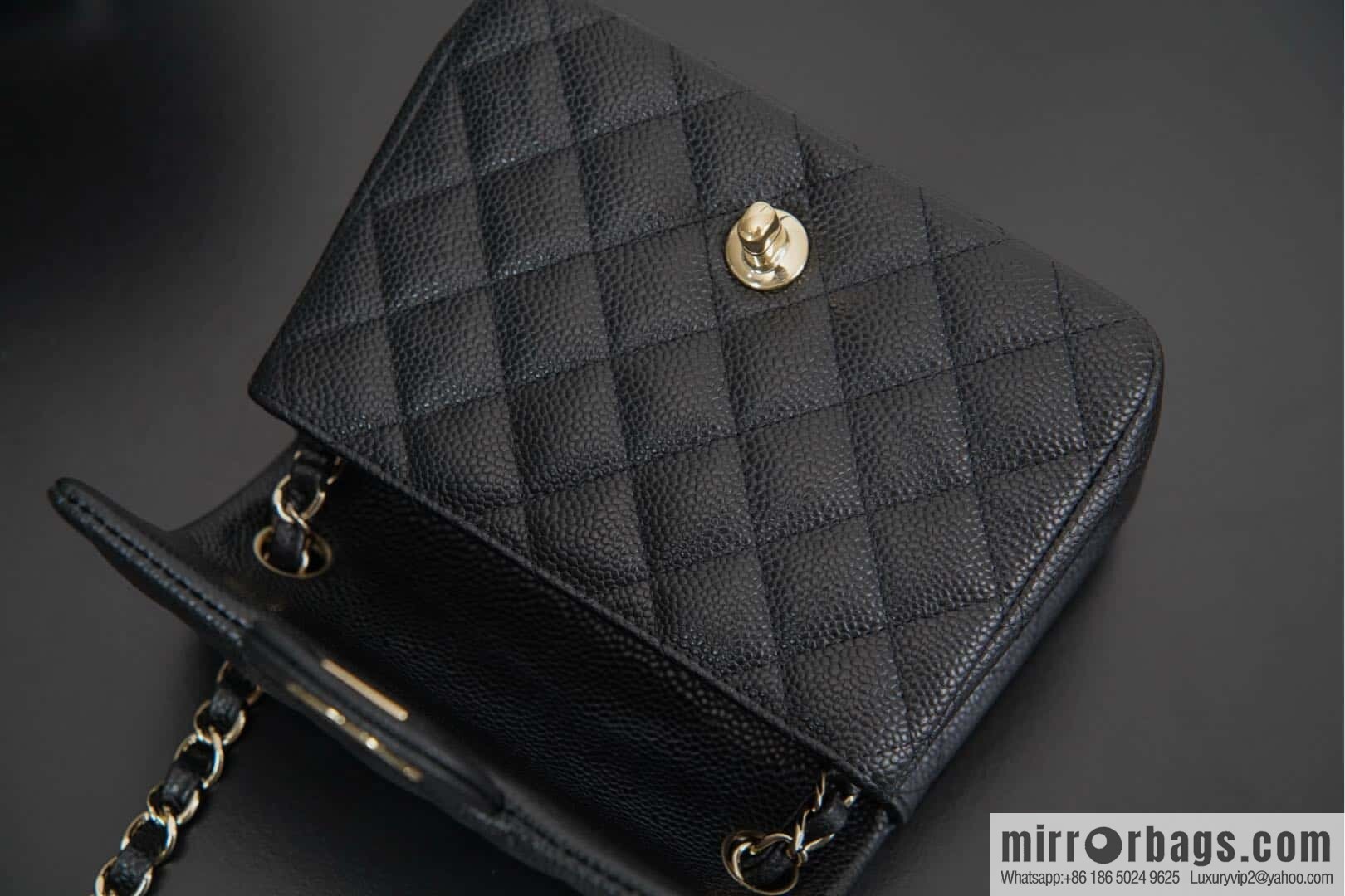 𝗖𝗹𝗮𝘀𝘀𝗶𝗰 𝗙𝗹𝗮𝗽 | genuine skin lychee pattern, Fatty Fang, black gold 🖤 A01115