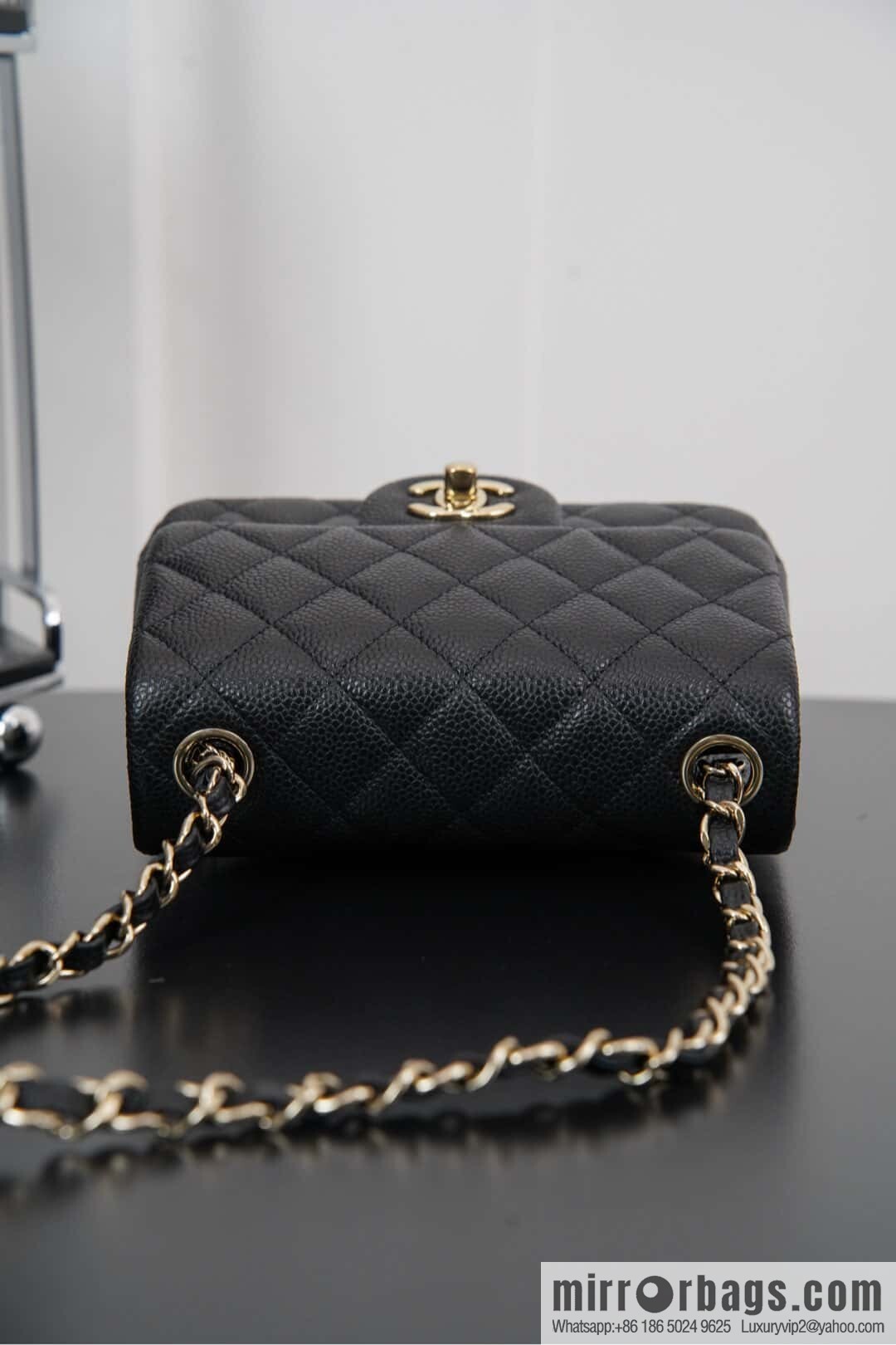 𝗖𝗹𝗮𝘀𝘀𝗶𝗰 𝗙𝗹𝗮𝗽 | genuine skin lychee pattern, Fatty Fang, black gold 🖤 A01115