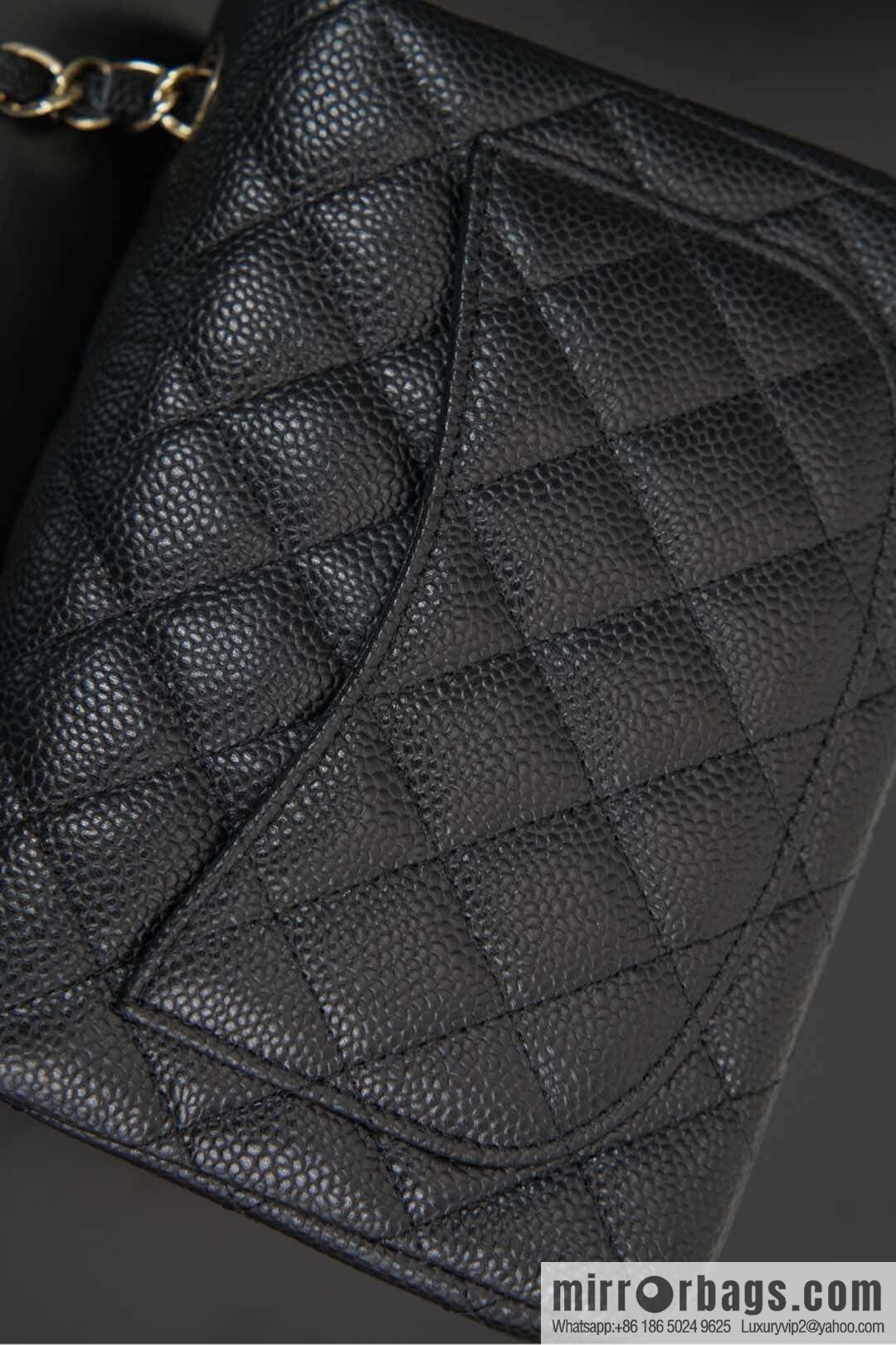 𝗖𝗹𝗮𝘀𝘀𝗶𝗰 𝗙𝗹𝗮𝗽 | genuine skin lychee pattern, Fatty Fang, black gold 🖤 A01115