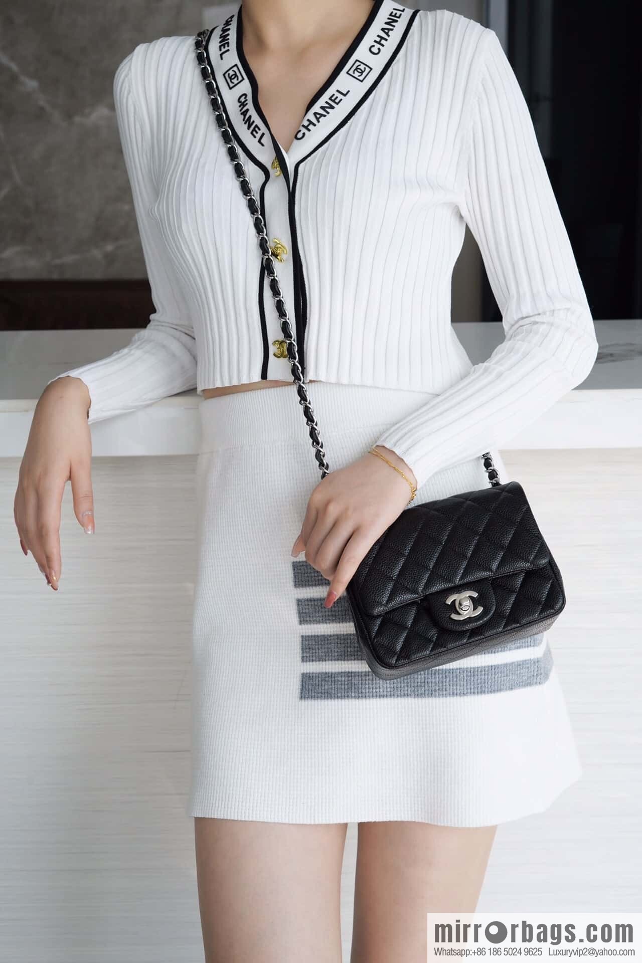 ℂ𝔽 𝗖𝗹𝗮𝘀𝘀𝗶𝗰 𝗙𝗹𝗮𝗽 | genuine leather lychee pattern, Fatty Fang, black silver 🖤 A01115