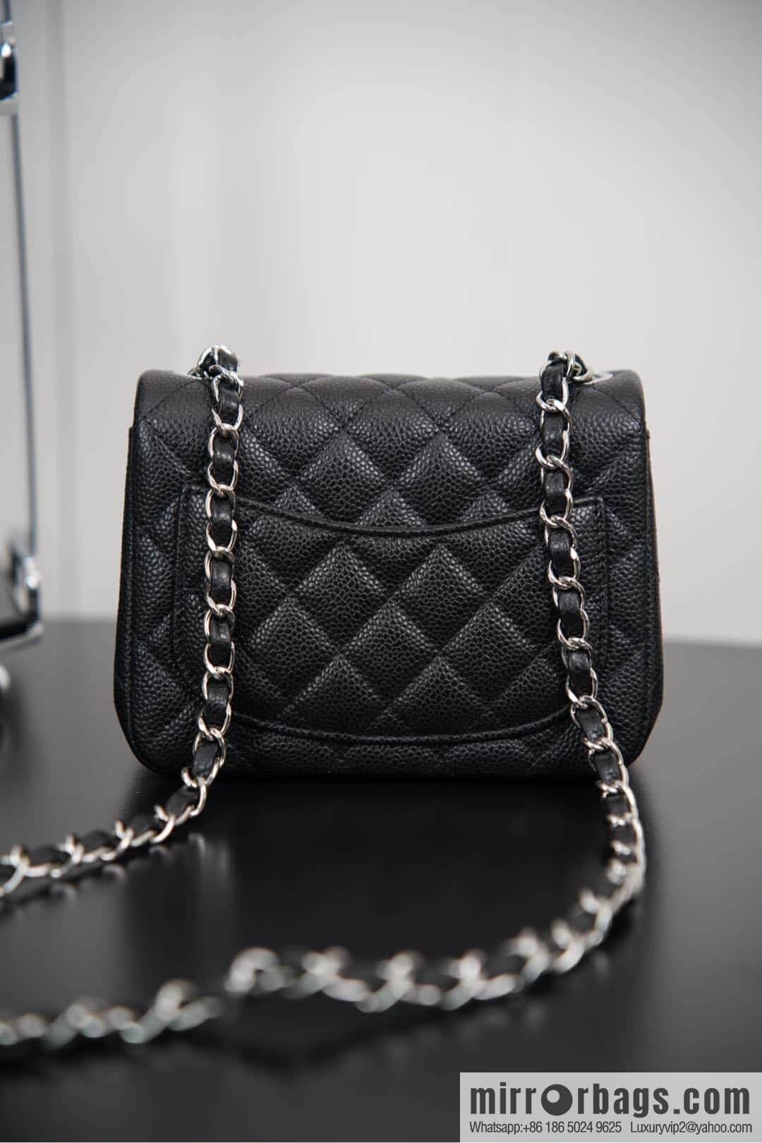 ℂ𝔽 𝗖𝗹𝗮𝘀𝘀𝗶𝗰 𝗙𝗹𝗮𝗽 | genuine leather lychee pattern, Fatty Fang, black silver 🖤 A01115