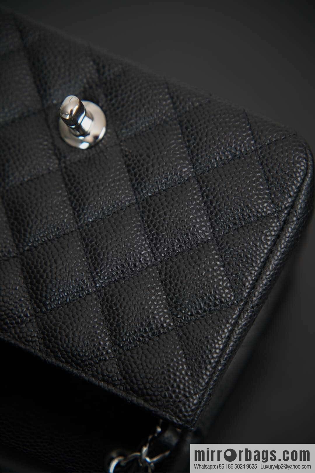 ℂ𝔽 𝗖𝗹𝗮𝘀𝘀𝗶𝗰 𝗙𝗹𝗮𝗽 | genuine leather lychee pattern, Fatty Fang, black silver 🖤 A01115