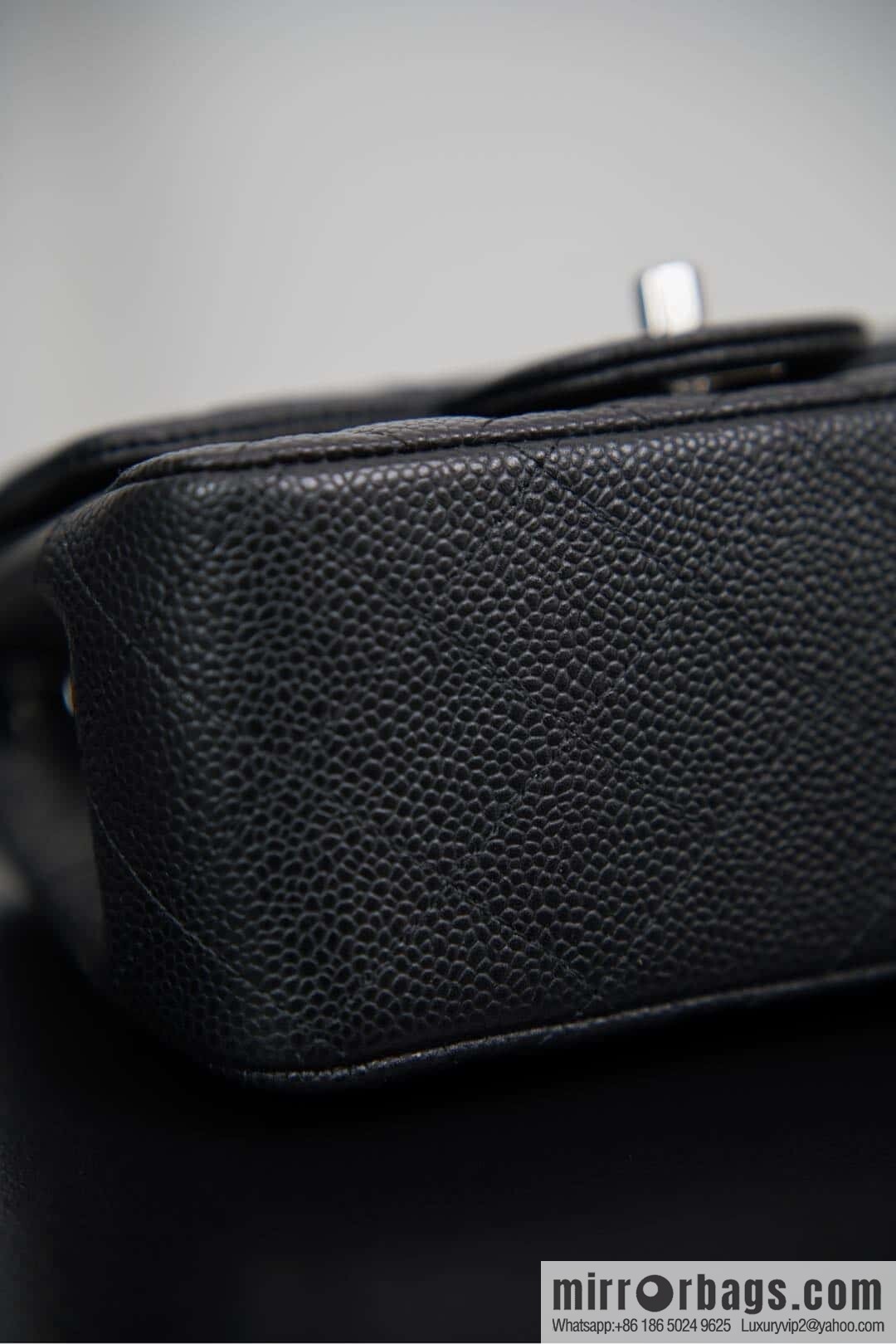 ℂ𝔽 𝗖𝗹𝗮𝘀𝘀𝗶𝗰 𝗙𝗹𝗮𝗽 | genuine leather lychee pattern, Fatty Fang, black silver 🖤 A01115