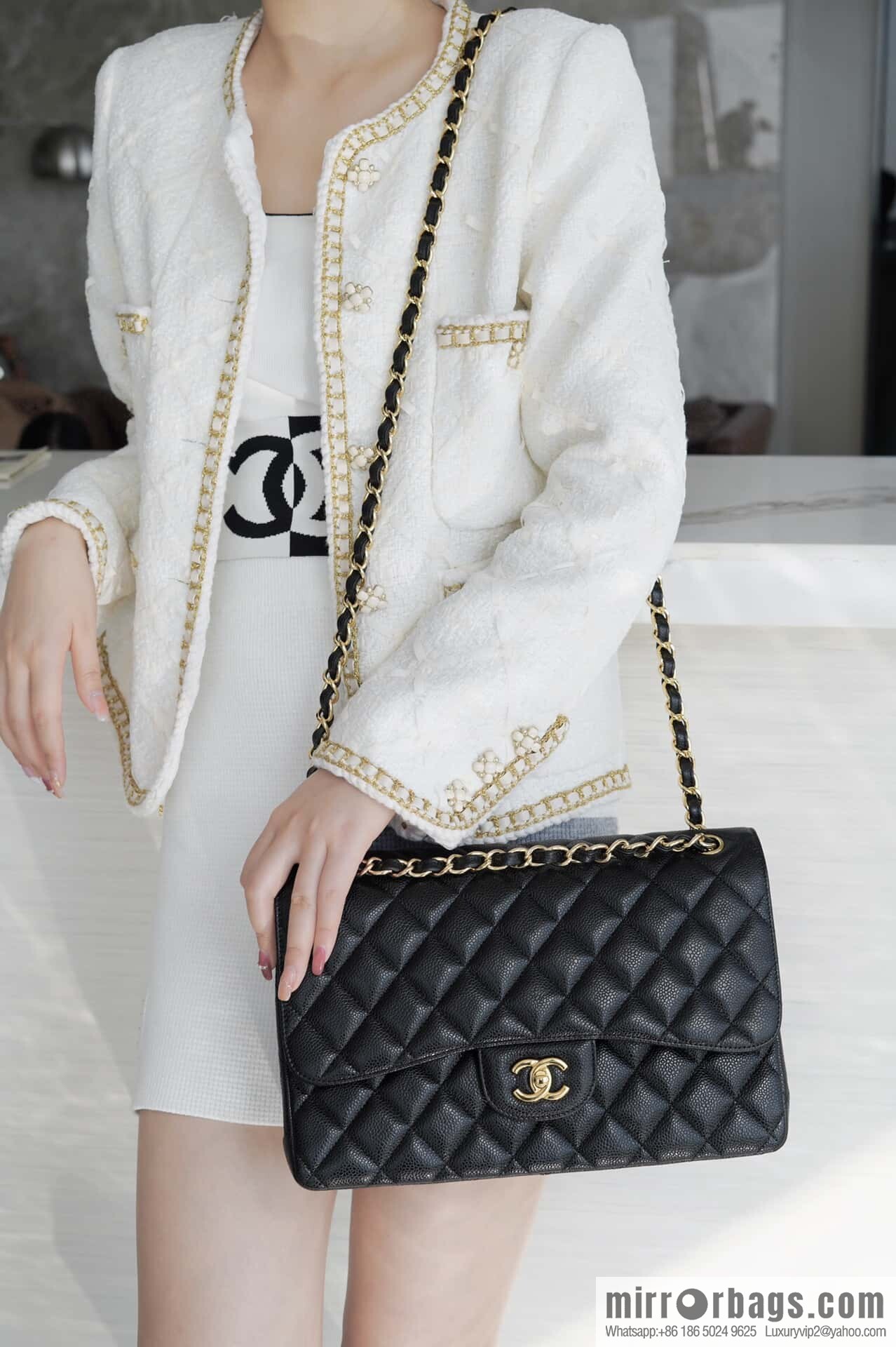 โ๐ฝ ๐๐น๐ฎ๐๐๐ถ๐ฐ ๐๐น๐ฎ๐ฝ ๐๐ฎ๐ฆ๐๐จ ๏ฝ genuine skin, caviar, black gold A58600