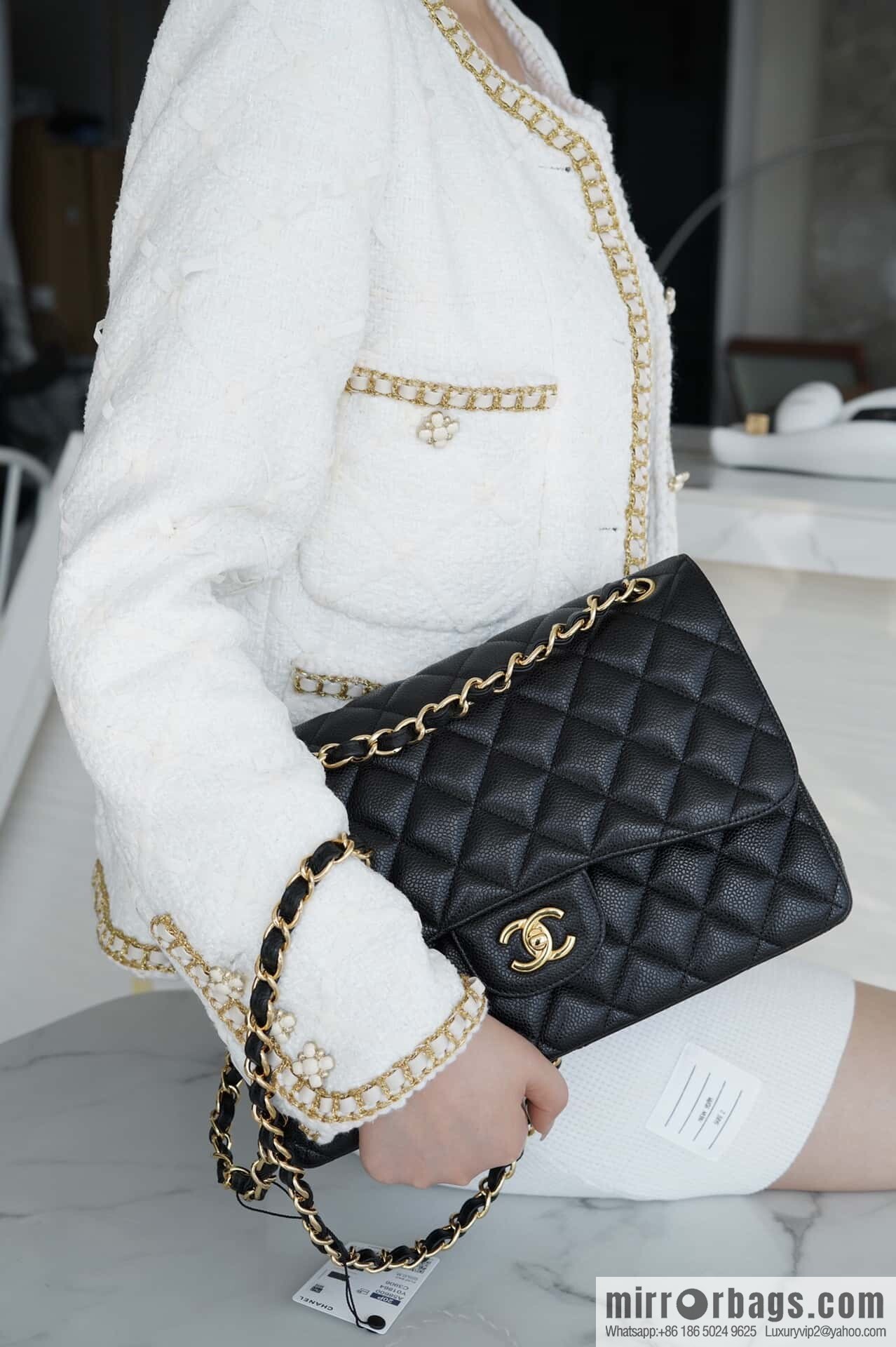 โ๐ฝ ๐๐น๐ฎ๐๐๐ถ๐ฐ ๐๐น๐ฎ๐ฝ ๐๐ฎ๐ฆ๐๐จ ๏ฝ genuine skin, caviar, black gold A58600