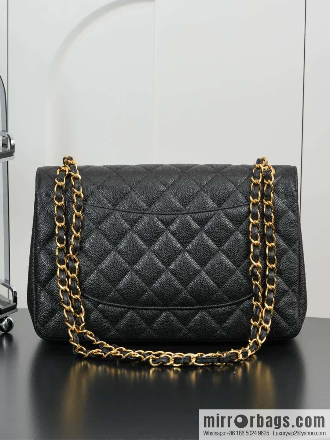 โ๐ฝ ๐๐น๐ฎ๐๐๐ถ๐ฐ ๐๐น๐ฎ๐ฝ ๐๐ฎ๐ฆ๐๐จ ๏ฝ genuine skin, caviar, black gold A58600