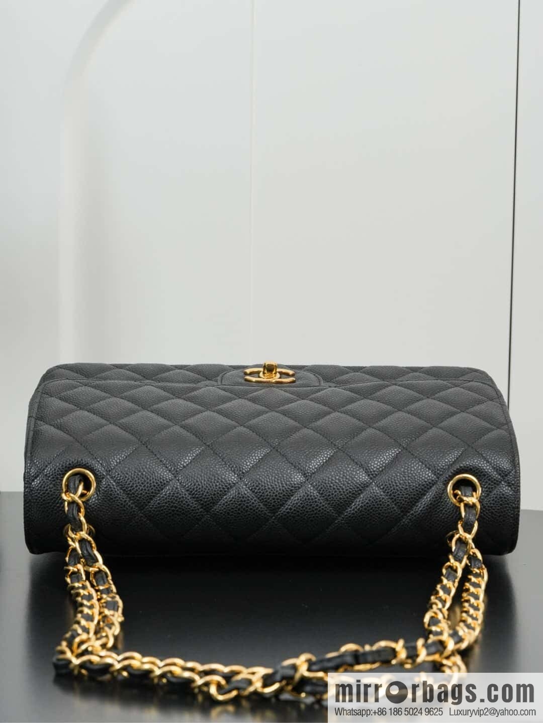 โ๐ฝ ๐๐น๐ฎ๐๐๐ถ๐ฐ ๐๐น๐ฎ๐ฝ ๐๐ฎ๐ฆ๐๐จ ๏ฝ genuine skin, caviar, black gold A58600