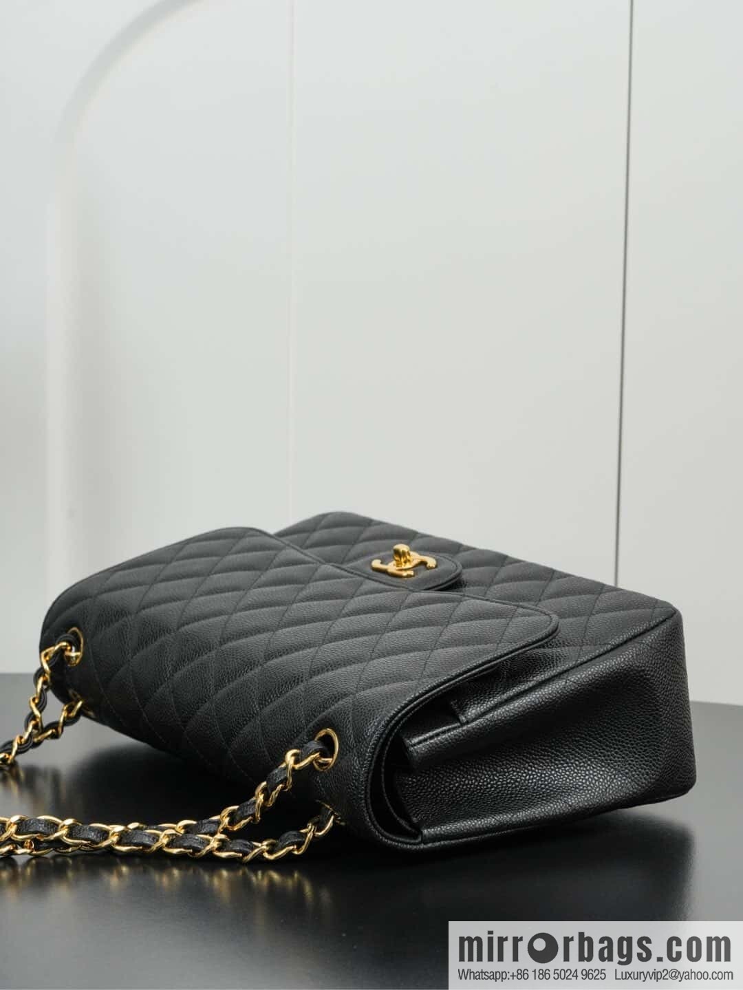 โ๐ฝ ๐๐น๐ฎ๐๐๐ถ๐ฐ ๐๐น๐ฎ๐ฝ ๐๐ฎ๐ฆ๐๐จ ๏ฝ genuine skin, caviar, black gold A58600