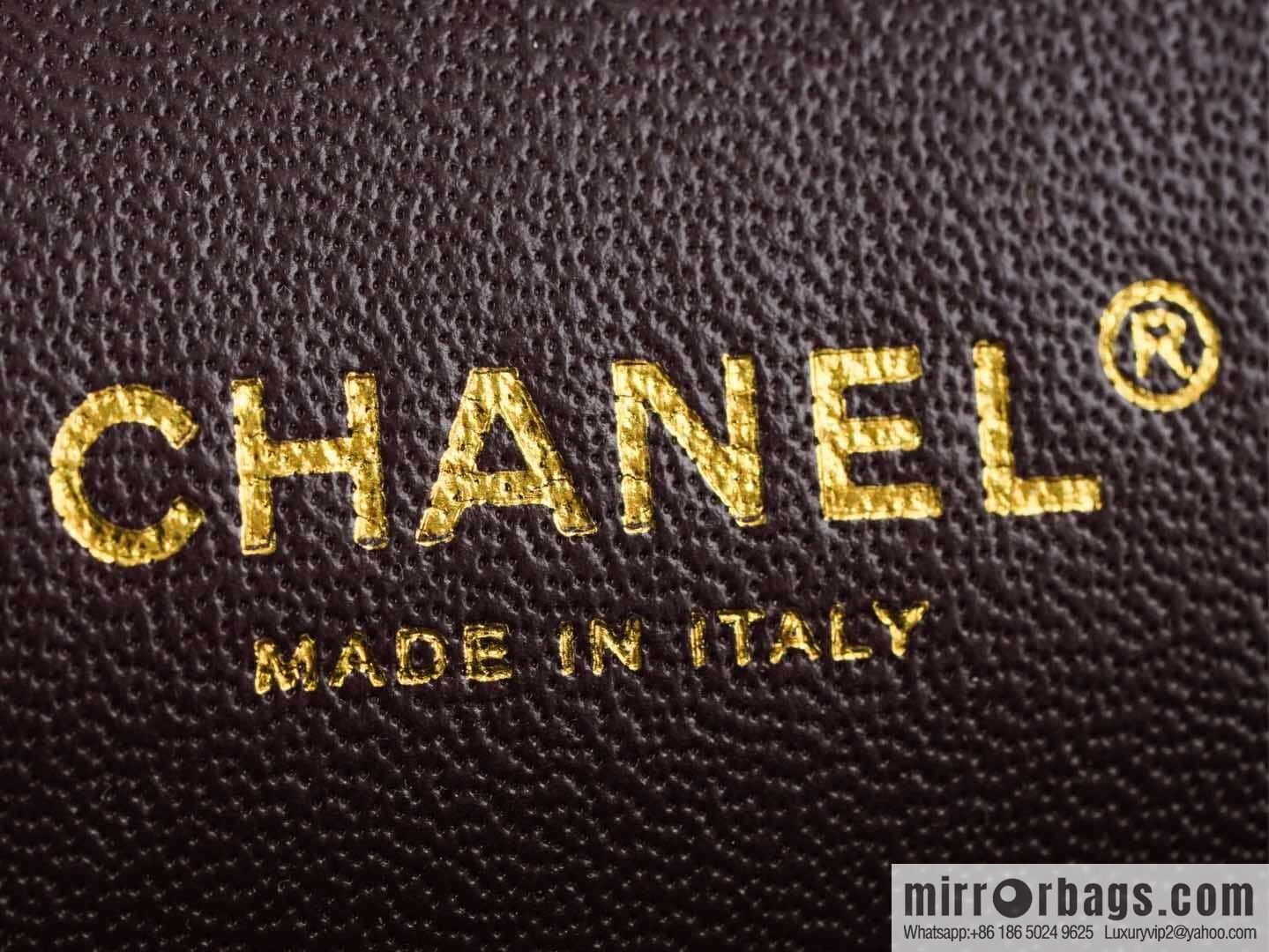 โ๐ฝ ๐๐น๐ฎ๐๐๐ถ๐ฐ ๐๐น๐ฎ๐ฝ ๐๐ฎ๐ฆ๐๐จ ๏ฝ genuine skin, caviar, black gold A58600