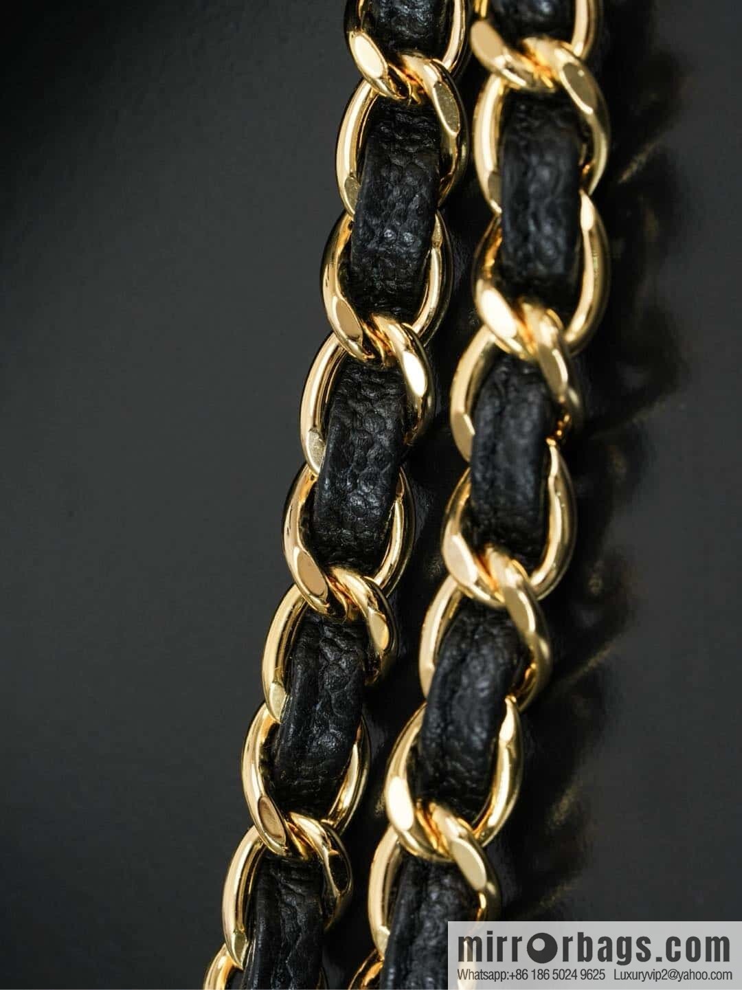 โ๐ฝ ๐๐น๐ฎ๐๐๐ถ๐ฐ ๐๐น๐ฎ๐ฝ ๐๐ฎ๐ฆ๐๐จ ๏ฝ genuine skin, caviar, black gold A58600