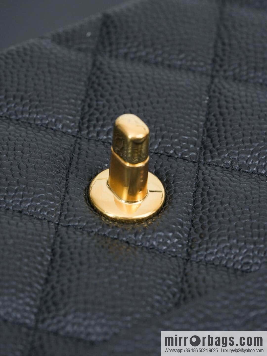 โ๐ฝ ๐๐น๐ฎ๐๐๐ถ๐ฐ ๐๐น๐ฎ๐ฝ ๐๐ฎ๐ฆ๐๐จ ๏ฝ genuine skin, caviar, black gold A58600