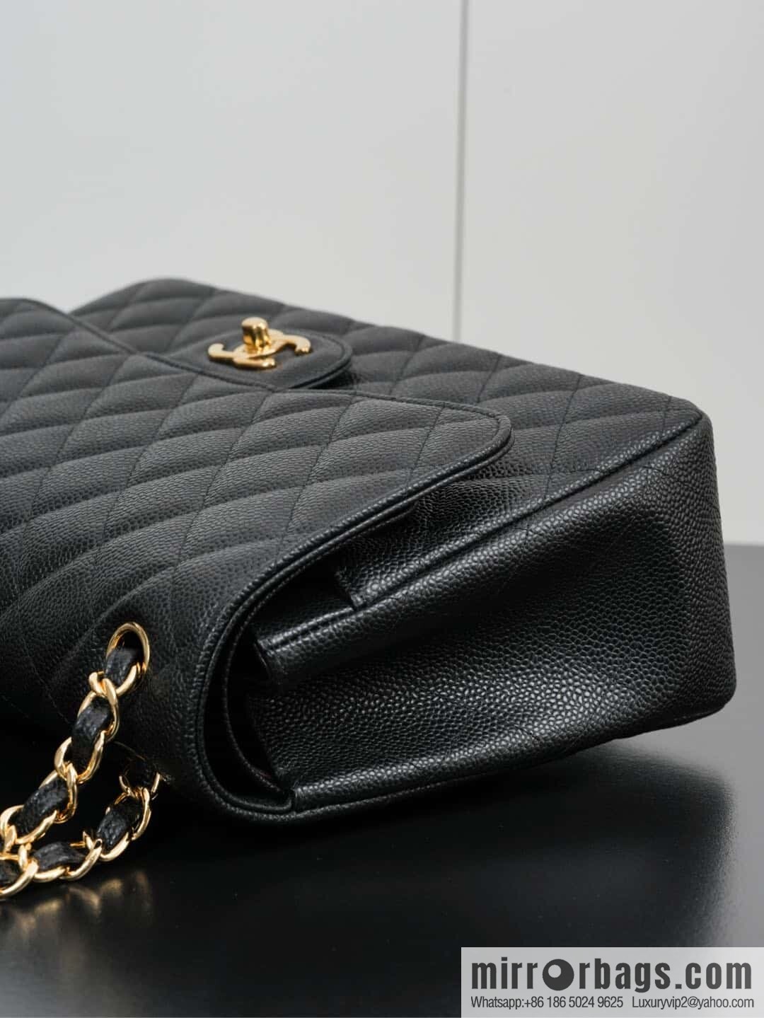 โ๐ฝ ๐๐น๐ฎ๐๐๐ถ๐ฐ ๐๐น๐ฎ๐ฝ ๐๐ฎ๐ฆ๐๐จ ๏ฝ genuine skin, caviar, black gold A58600