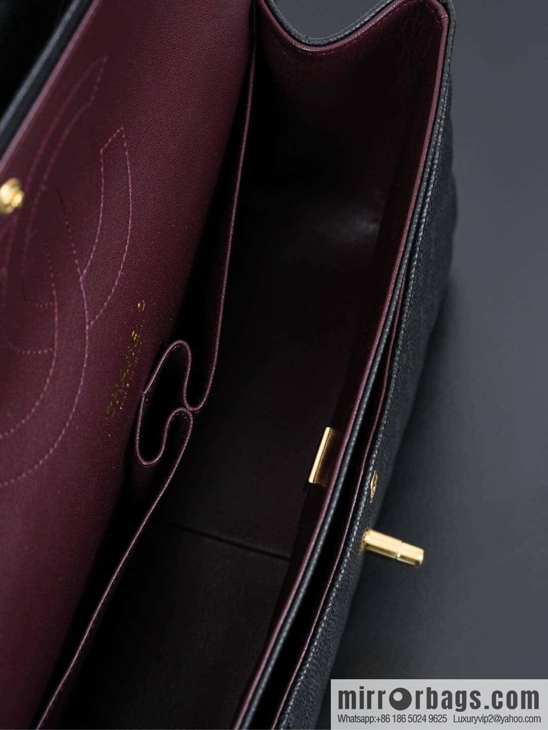 โ๐ฝ ๐๐น๐ฎ๐๐๐ถ๐ฐ ๐๐น๐ฎ๐ฝ ๐๐ฎ๐ฆ๐๐จ ๏ฝ genuine skin, caviar, black gold A58600