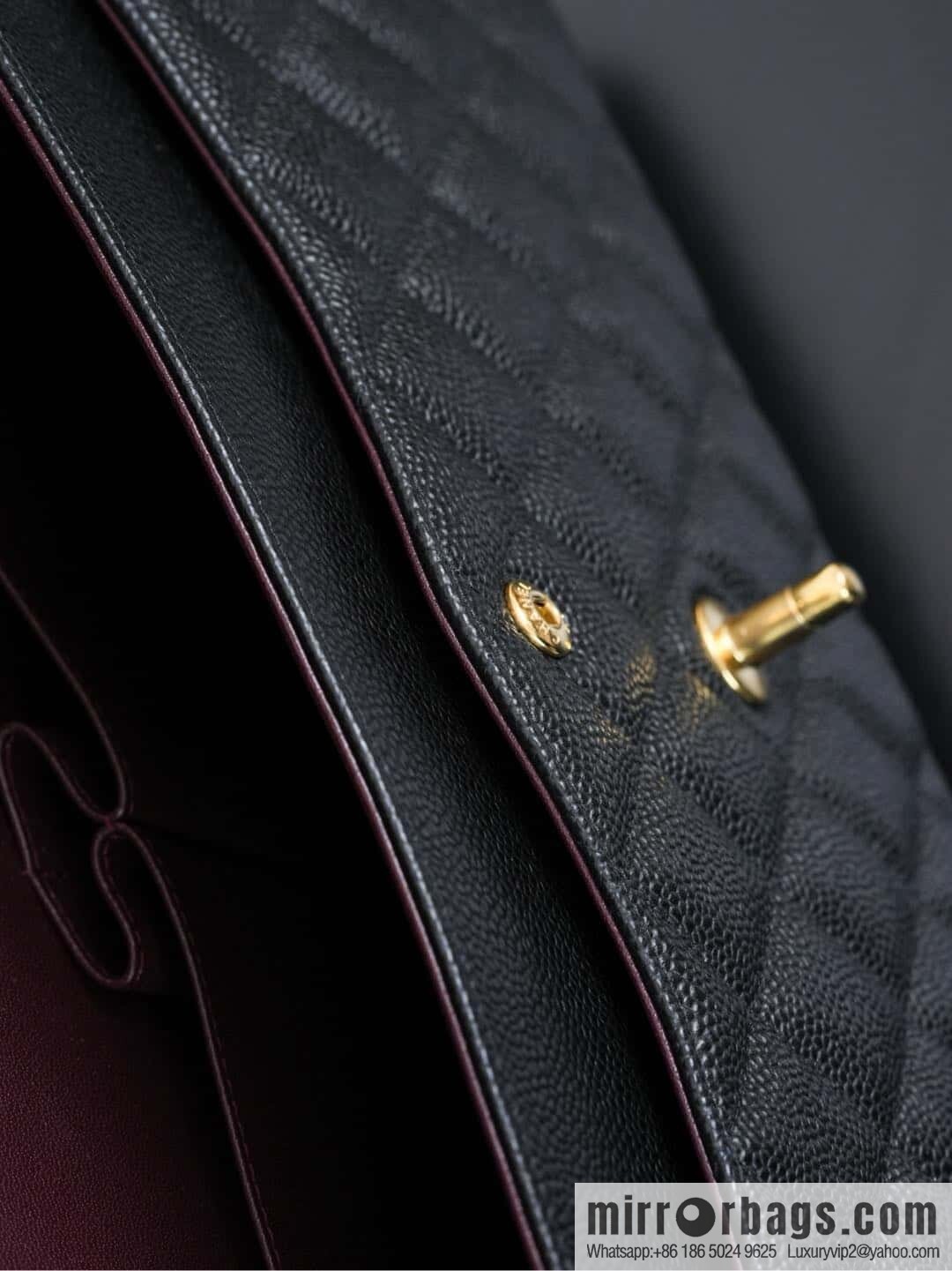 โ๐ฝ ๐๐น๐ฎ๐๐๐ถ๐ฐ ๐๐น๐ฎ๐ฝ ๐๐ฎ๐ฆ๐๐จ ๏ฝ genuine skin, caviar, black gold A58600