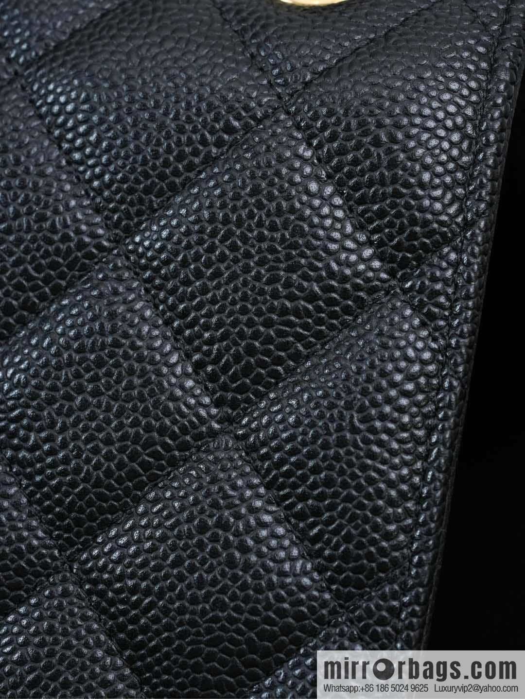 โ๐ฝ ๐๐น๐ฎ๐๐๐ถ๐ฐ ๐๐น๐ฎ๐ฝ ๐๐ฎ๐ฆ๐๐จ ๏ฝ genuine skin, caviar, black gold A58600