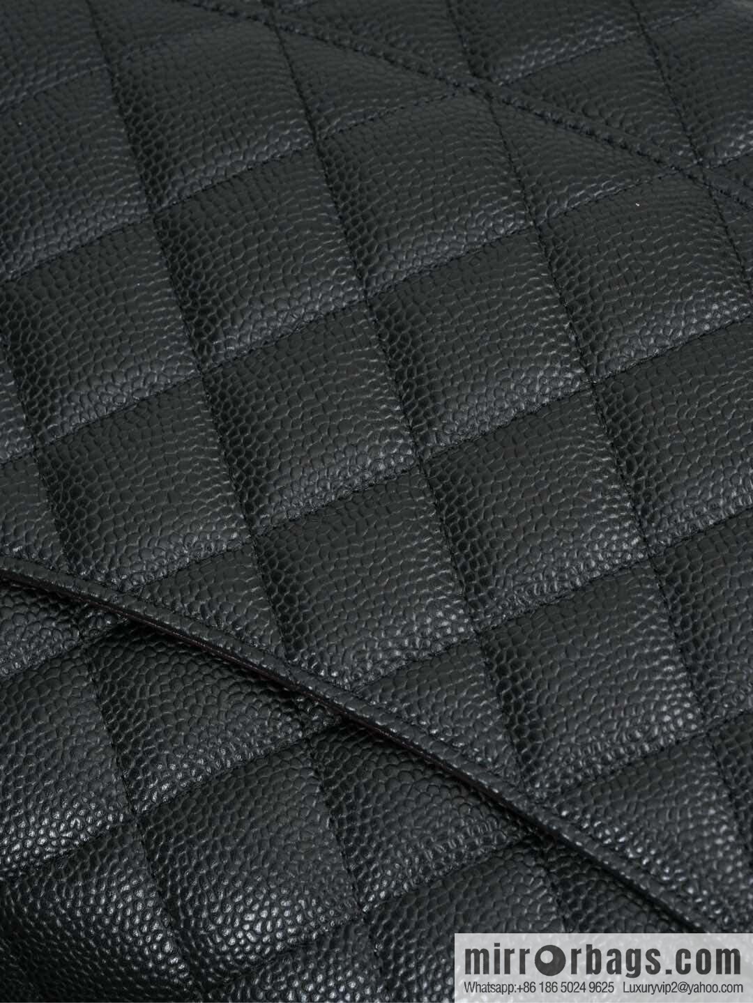 โ๐ฝ ๐๐น๐ฎ๐๐๐ถ๐ฐ ๐๐น๐ฎ๐ฝ ๐๐ฎ๐ฆ๐๐จ ๏ฝ genuine skin, caviar, black gold A58600