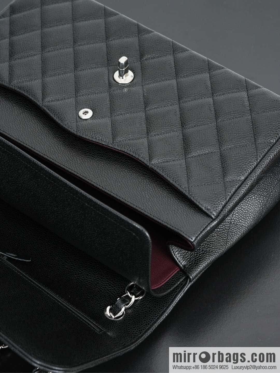 ℂ𝔽 𝗖𝗹𝗮𝘀𝘀𝗶𝗰 𝗙𝗹𝗮𝗽 𝐉𝐮𝐦𝐛𝐨 | genuine leather, caviar, black silver 🖤 A58600