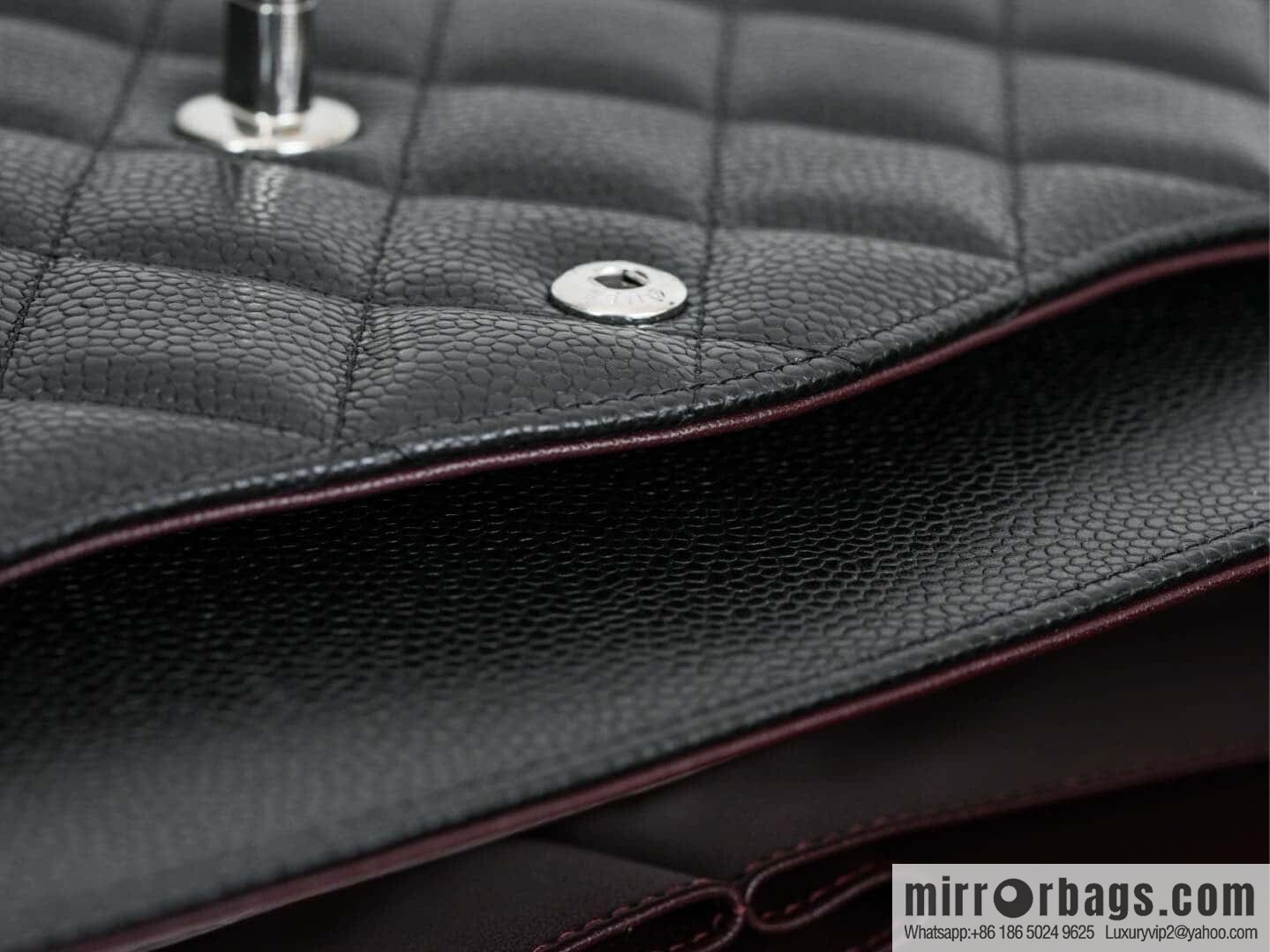 ℂ𝔽 𝗖𝗹𝗮𝘀𝘀𝗶𝗰 𝗙𝗹𝗮𝗽 𝐉𝐮𝐦𝐛𝐨 | genuine leather, caviar, black silver 🖤 A58600