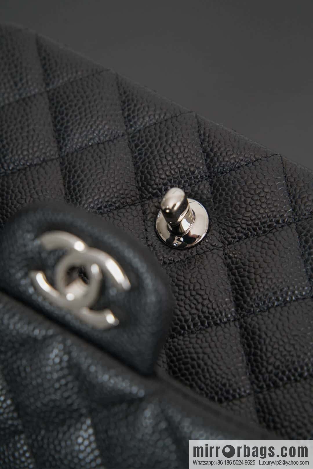 ℂ𝔽 𝗖𝗹𝗮𝘀𝘀𝗶𝗰 𝗙𝗹𝗮𝗽 | black silver 🖤 A01116