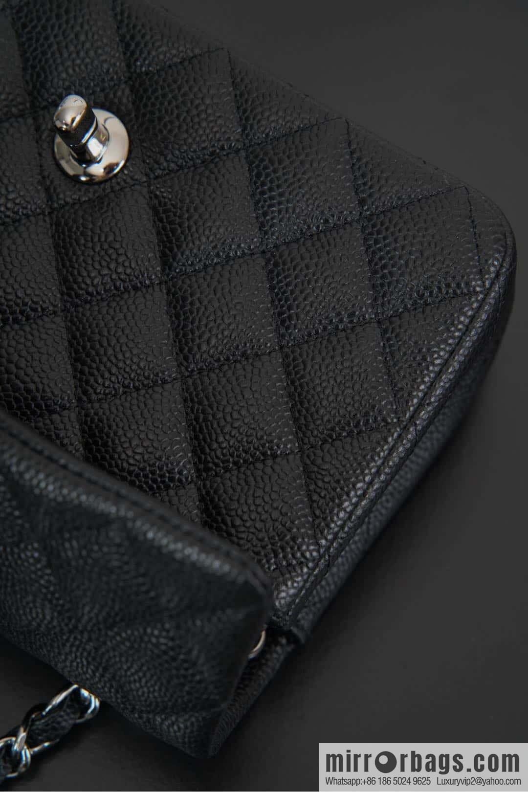 ℂ𝔽 𝗖𝗹𝗮𝘀𝘀𝗶𝗰 𝗙𝗹𝗮𝗽 | black silver 🖤 A01116