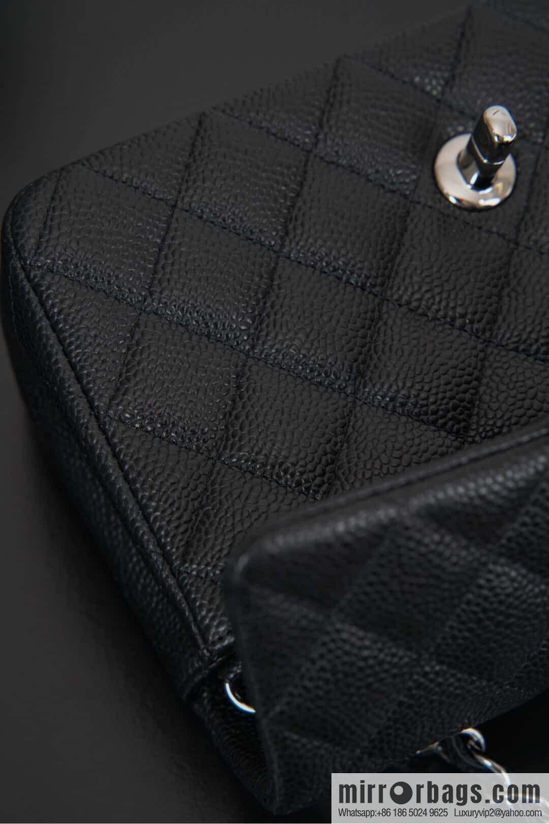 ℂ𝔽 𝗖𝗹𝗮𝘀𝘀𝗶𝗰 𝗙𝗹𝗮𝗽 | black silver 🖤 A01116