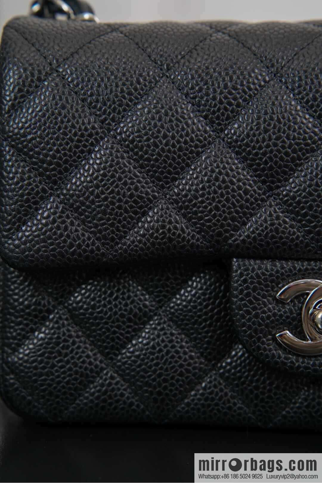 ℂ𝔽 𝗖𝗹𝗮𝘀𝘀𝗶𝗰 𝗙𝗹𝗮𝗽 | black silver 🖤 A01116