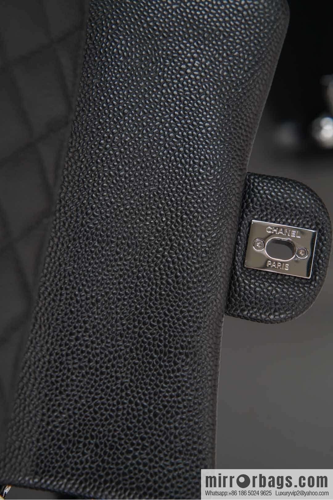 ℂ𝔽 𝗖𝗹𝗮𝘀𝘀𝗶𝗰 𝗙𝗹𝗮𝗽 | black silver 🖤 A01116