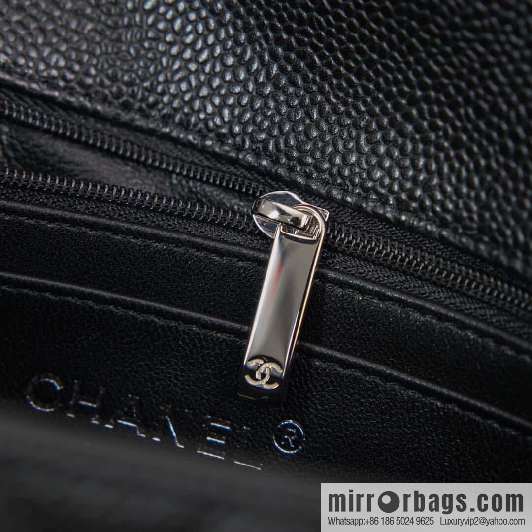 ℂ𝔽 𝗖𝗹𝗮𝘀𝘀𝗶𝗰 𝗙𝗹𝗮𝗽 | black silver 🖤 A01116