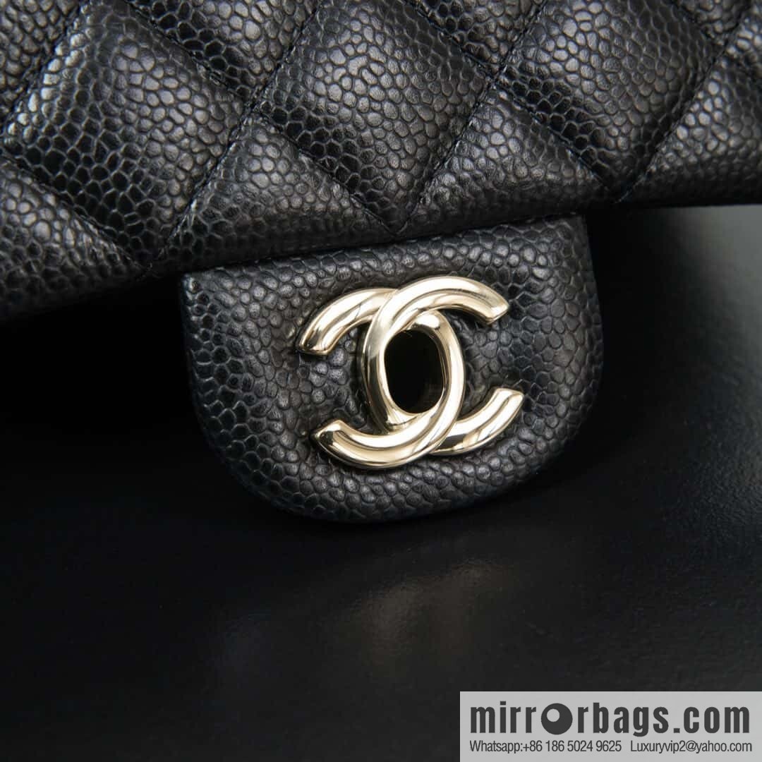 ℂ𝔽 𝗖𝗹𝗮𝘀𝘀𝗶𝗰 𝗙𝗹𝗮𝗽 | Litchi pattern black gold 🖤 A01116