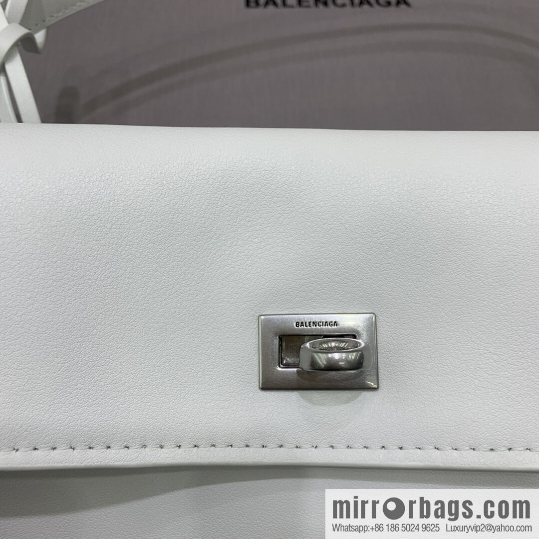 [Medium white silver buckle 】 𝐁𝐀𝐋𝐄𝐍𝐂𝐈𝐀𝐆𝐀 𝐑𝐎𝐃𝐄𝐎 𝐁𝐀𝐆 series handbag model number: 78972