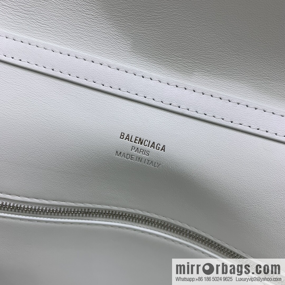 [Medium white silver buckle 】 𝐁𝐀𝐋𝐄𝐍𝐂𝐈𝐀𝐆𝐀 𝐑𝐎𝐃𝐄𝐎 𝐁𝐀𝐆 series handbag model number: 78972