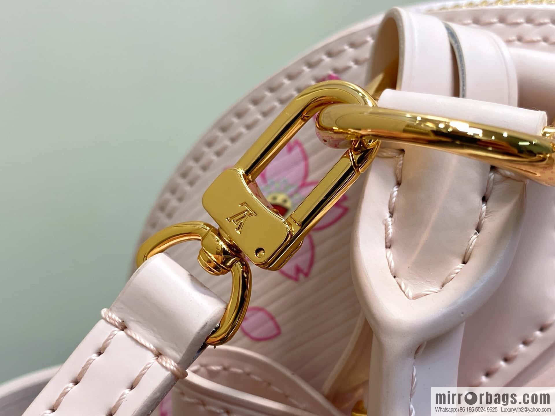 [Original order boutique] M13104 pink cherry blossom epi shell bag LV × TM alma BB handbag
