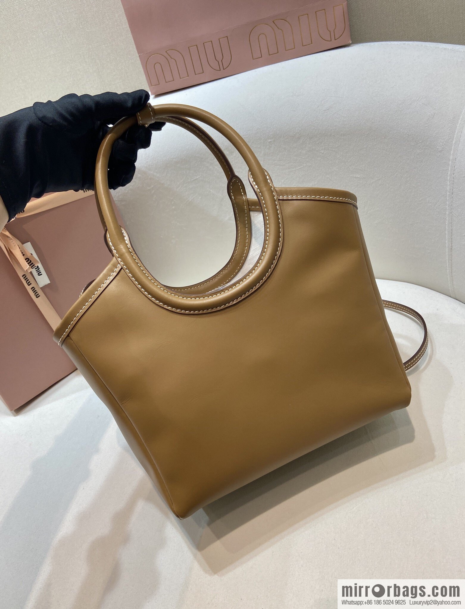 MIUMIU 🎉 new tote bag 🎉 5BA288 🎉🎉 caramel color
