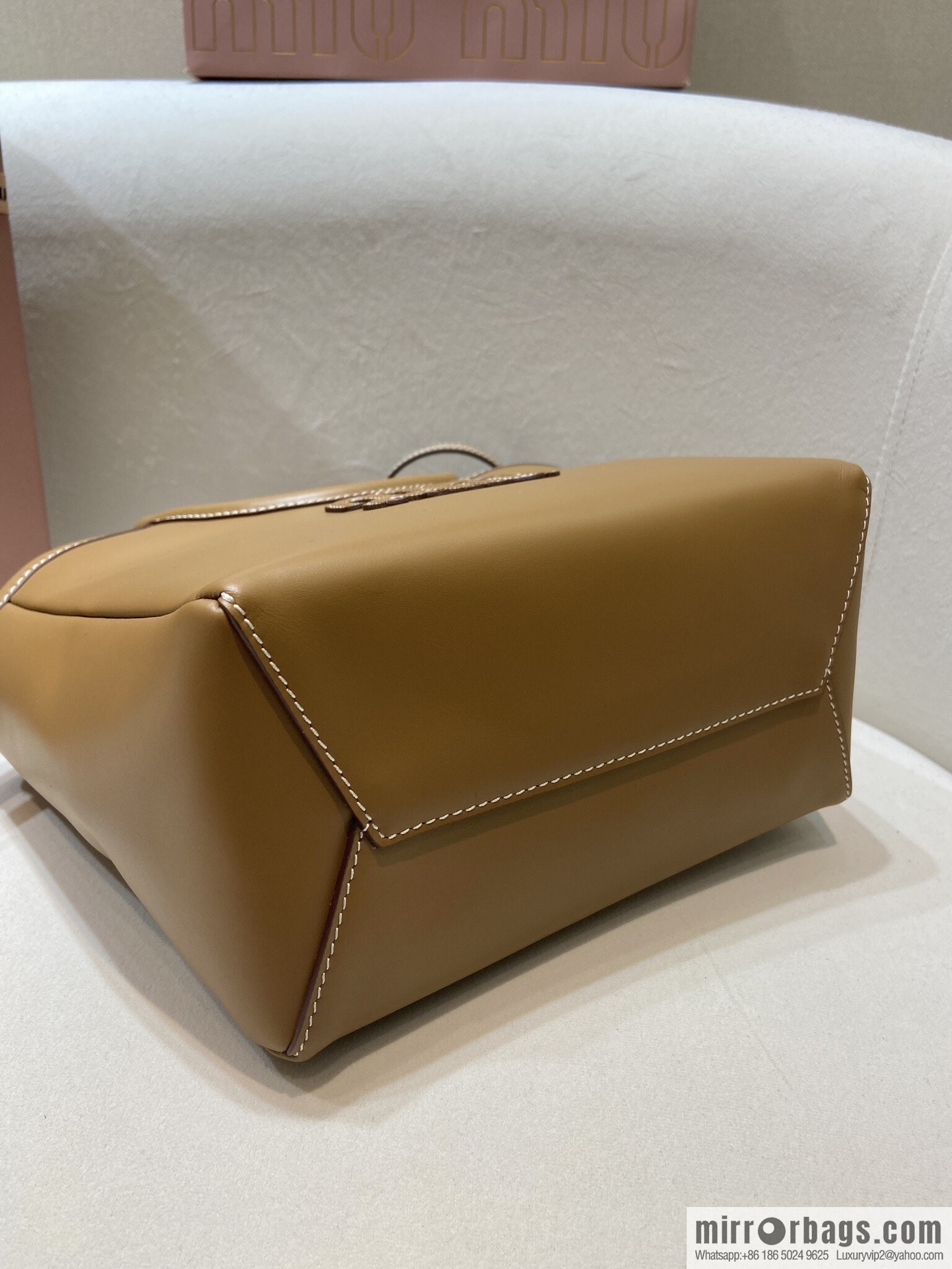 MIUMIU 🎉 new tote bag 🎉 5BA288 🎉🎉 caramel color