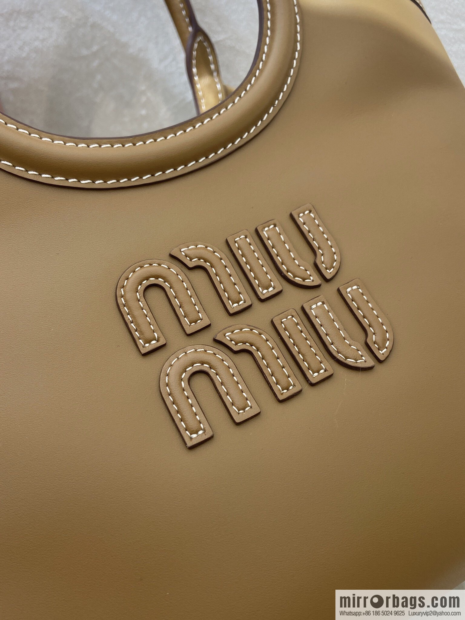 MIUMIU 🎉 new tote bag 🎉 5BA288 🎉🎉 caramel color