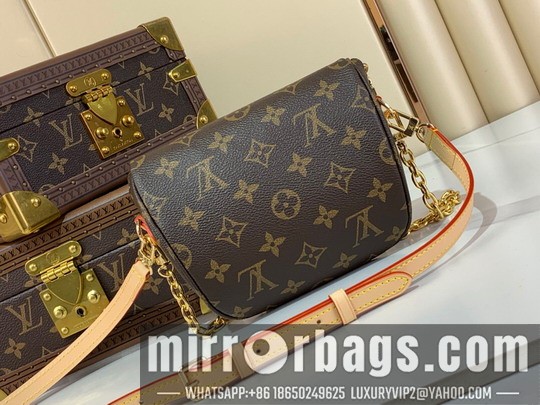 Replica LV Bags Bumbag M13449 17x12x9.5cm gf
