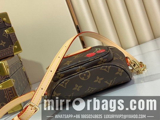 Replica LV Bags Bumbag M13449 17x12x9.5cm gf