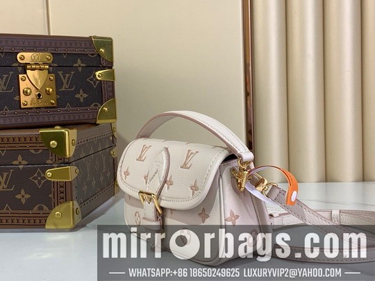 Replica LV Bags Diane M13642 10.5x6x19cm gf