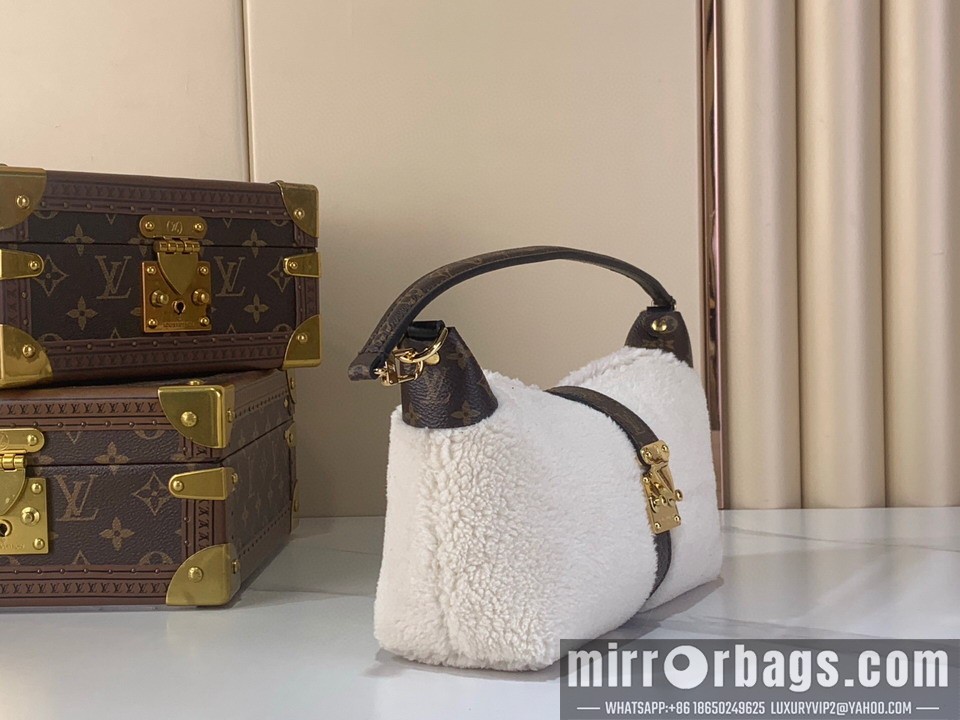 Replica LV Bags Mia M26245 14.5x8x22cm gf