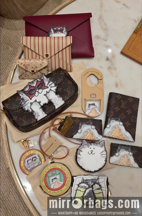 Replica LV Bags Pawket M25732cm gf