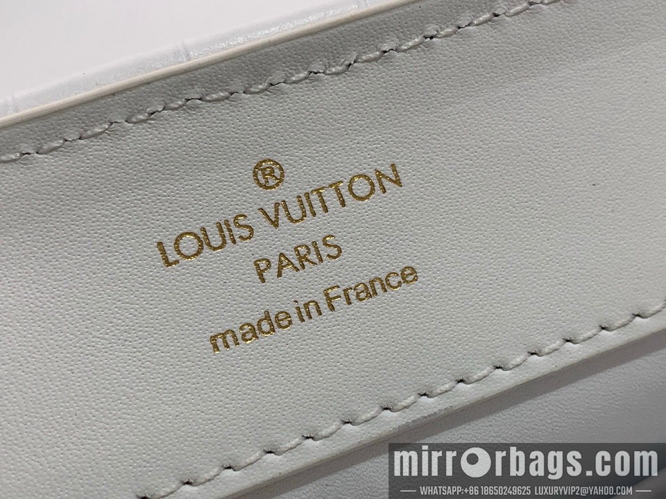 Replica LV Bags Cap M83088 12x8x22cm gf