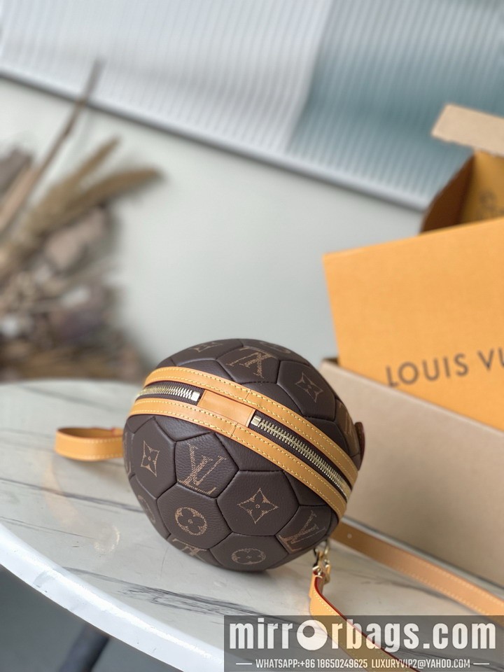 Replica LV Bags SoccerBall M13894 19x19x19cm gf
